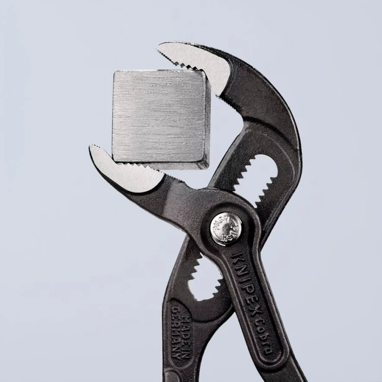 Szczypce nastawne do rur fosforanowane 180mm 87 01 180 Cobra KNIPEX