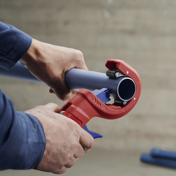 KNIPEX 90 23 01 BK DP50 Obcinak do rur odpływowych z tworzywa sztucznego 165 mm
