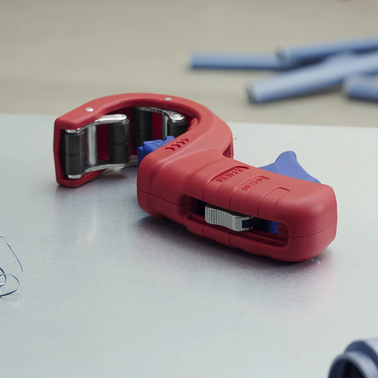 KNIPEX 90 23 01 BK DP50 Obcinak do rur odpływowych z tworzywa sztucznego 165 mm