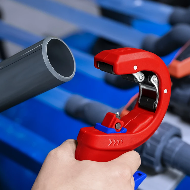 Obcinak do rur z fazowaniem KNIPEX DPT50 (90 23 02 BK)