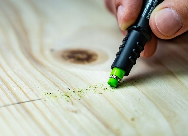 Ołówek automatyczny precyzyjny Pica 7070 0.9mm dla DIY, fachowców i stolarzy